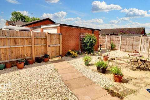 2 bedroom detached bungalow for sale, Lawson Avenue, Stanground