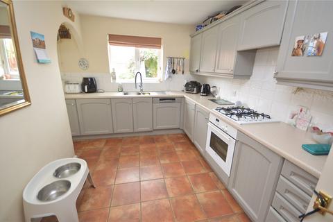 4 bedroom detached house for sale, Linacres, Luton, Bedfordshire, LU4