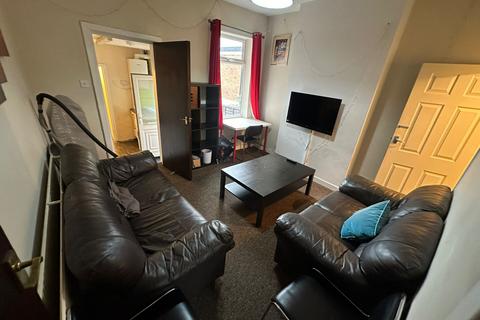 4 bedroom terraced house to rent, Selly Oak, Birmingham B29