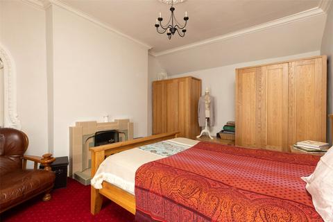 Glenalbyn Duncrievie Road, Glenfarg, Perth, PH2 9PA
