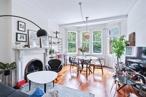 2 bedroom apartment to rent, Prince of Wales Drive, London, SW11