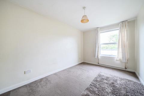 Flat 6, Chilterns, 11 Chislehurst Road, Sidcup, DA14 6TS
