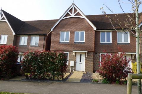 2 bedroom end of terrace house to rent, Nettle Grove, Lindfield RH16