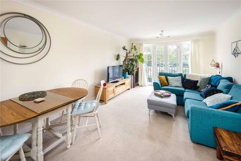 2 bedroom flat to rent, Queensberry Place, London, E12