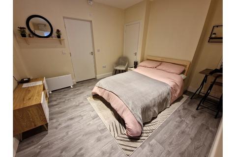 1 bedroom flat to rent, Cheddon Road, Taunton TA2