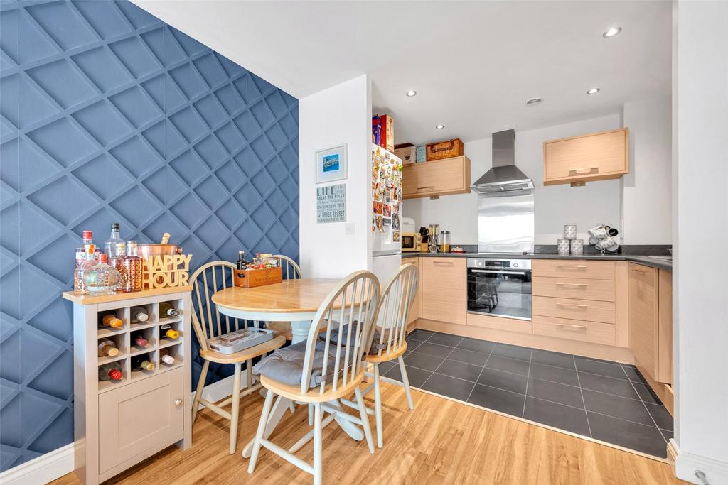Lounge/Kitchen