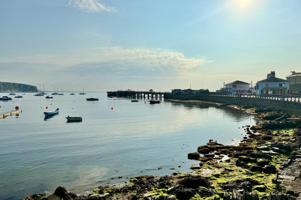 Location   Swanage Pier