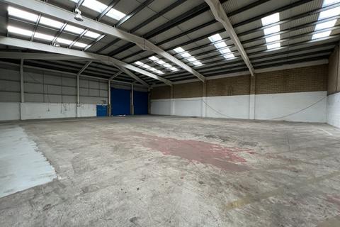 Warehouse to rent, Unit 1400 Blueprint Industrial Estate, Dundas Spur, Portfield Road, Portsmouth, PO3 5RW