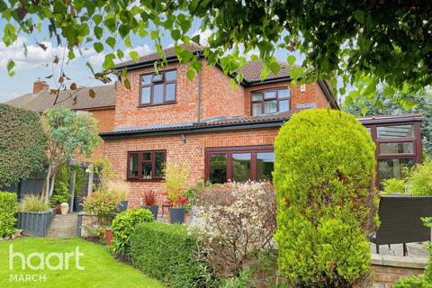 4 bedroom detached house for sale, Westwood Avenue, March