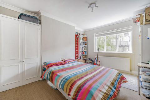 4 bedroom terraced house for sale, Caithness Road, Brook Green