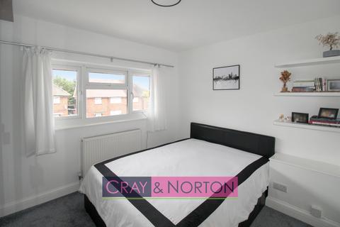 46 Swinburne Crescent, Croydon, CR0 7BY