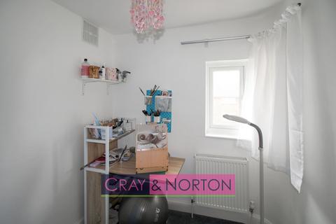 46 Swinburne Crescent, Croydon, CR0 7BY