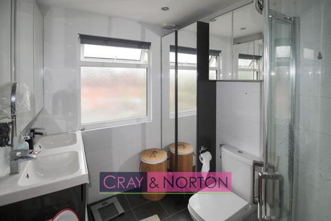 46 Swinburne Crescent, Croydon, CR0 7BY