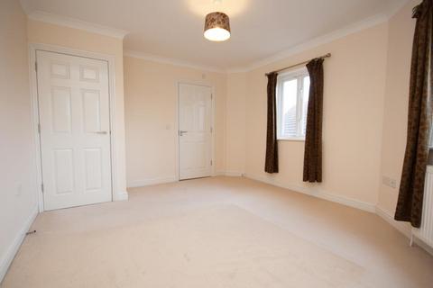 4 bedroom terraced house to rent, Wiltshire Crescent, The Wiltshire Leisure Village, SN4 7PB