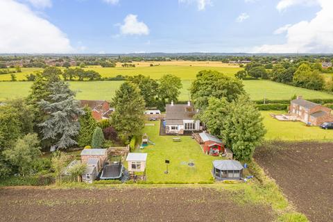 4 bedroom detached bungalow for sale, Chapel Lane, Widnes WA8