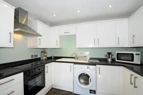 3 bedroom flat for sale, Thatcham,  Berkshire,  RG18