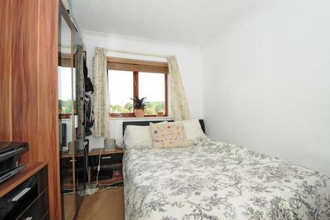 3 bedroom flat for sale, Thatcham,  Berkshire,  RG18