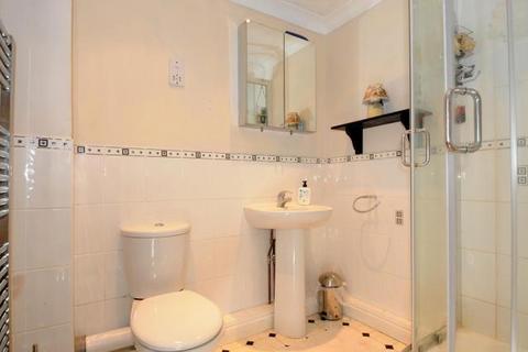 3 bedroom flat for sale, Thatcham,  Berkshire,  RG18