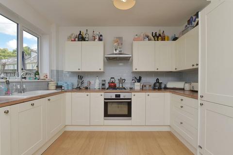 212 Ashkirk Drive, Glasgow, G52 1HN