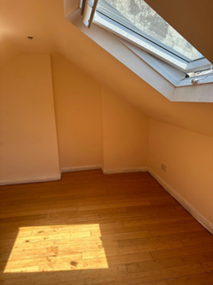 4 bedroom flat to rent, Robertson Street, East Sussex, TN34