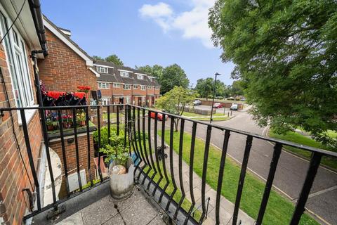 2 bedroom flat for sale, Stanmore,  Middlesex,  HA7