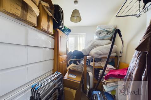 33 Blencarn Crescent, Seacroft, Leeds, LS14 6WT