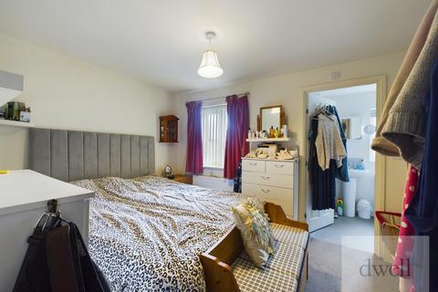 33 Blencarn Crescent, Seacroft, Leeds, LS14 6WT