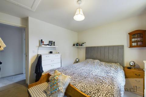 33 Blencarn Crescent, Seacroft, Leeds, LS14 6WT