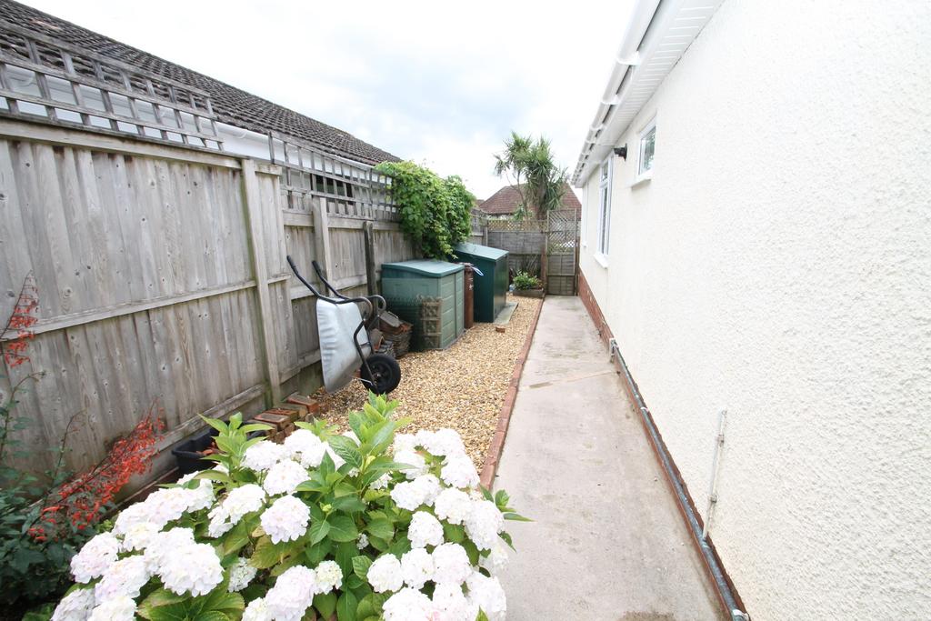 Side garden and storage