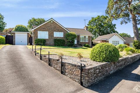 3 bedroom detached bungalow for sale, Nightingale Close, Storrington, West Sussex RH20