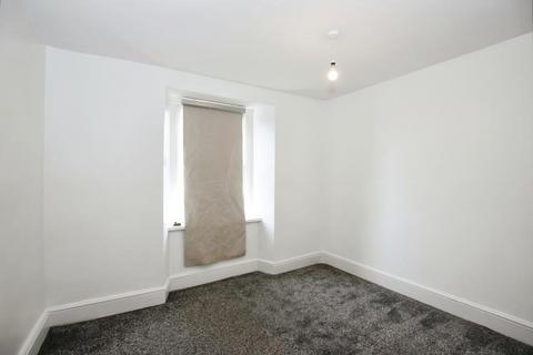 3 bedroom terraced house to rent, Richmond Road, Bristol BS6