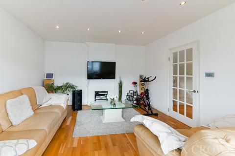 138 Croxdale Road, Borehamwood, WD6 4QB