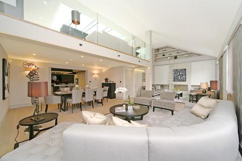 4 bedroom penthouse to rent, Princes Gate, South Kensington, SW7