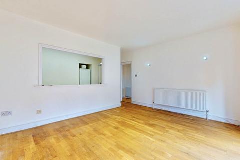 Flat B, 17 Pemberton Gardens, London, N19 5RR