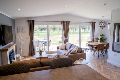 2 bedroom lodge for sale, Laceby Manor Golf & Spa Resort, , Laceby DN37