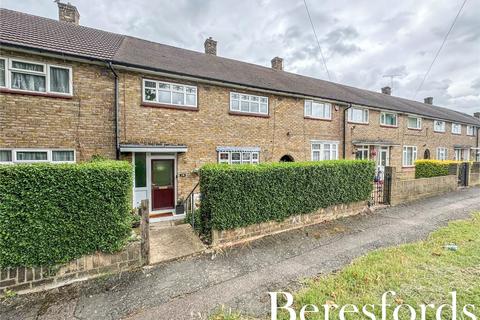 3 bedroom terraced house for sale, Preston Road, Romford, RM3