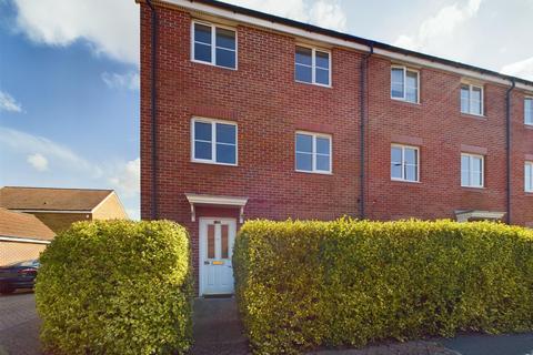 4 bedroom terraced house to rent, Cider Mill Court, Hereford HR2