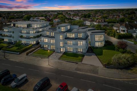 2 bedroom apartment for sale, Frinton on Sea