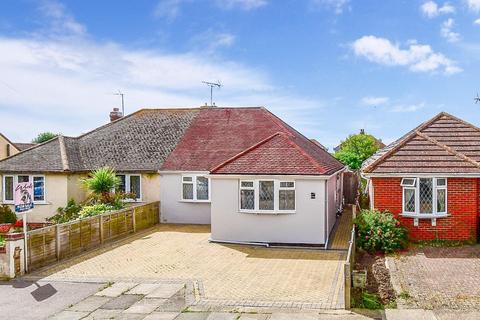 31 Chestnut Drive, Greenhill, Herne Bay, CT6 7PP