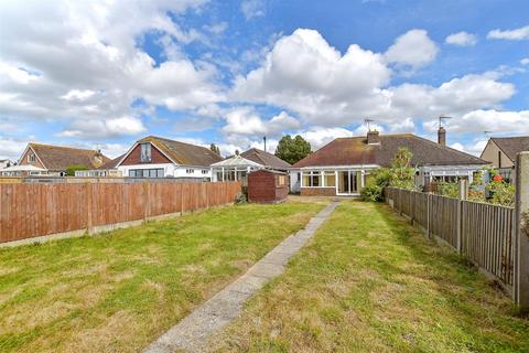31 Chestnut Drive, Greenhill, Herne Bay, CT6 7PP