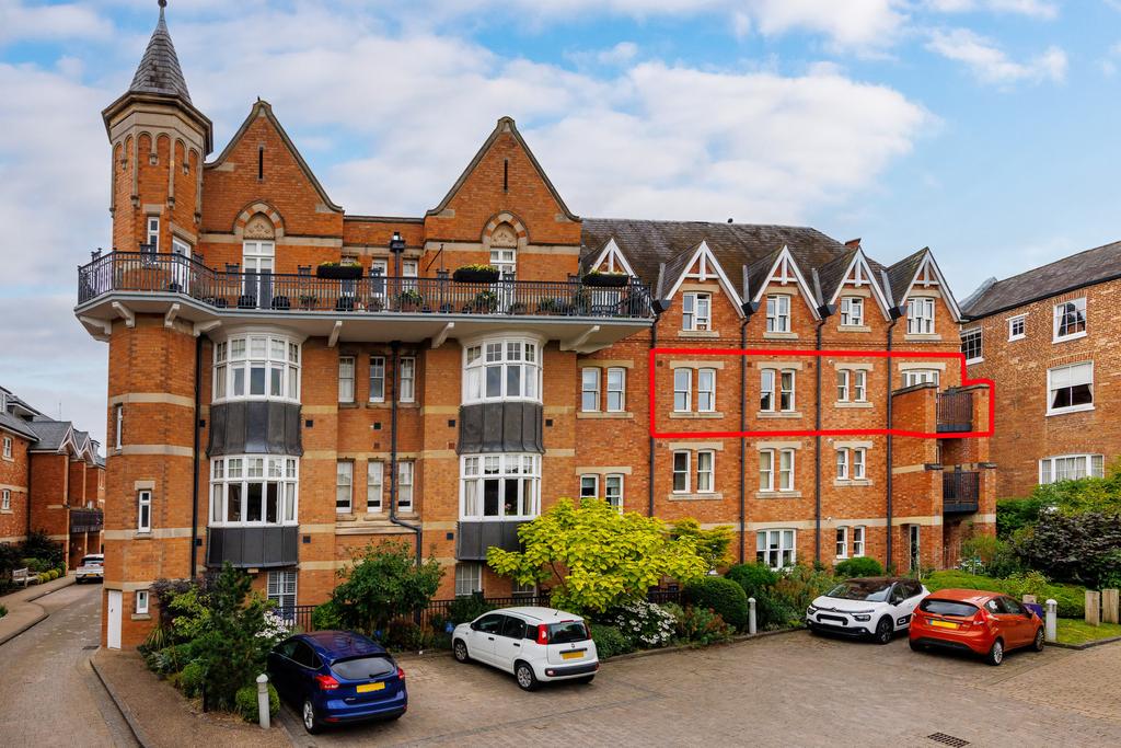 Newbold Court, Binswood Avenue... 2 bed apartment for sale £465,000
