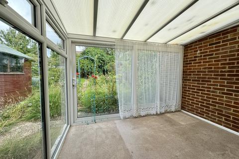 2 bedroom bungalow for sale, Gilda Crescent, Polegate, East Sussex, BN26