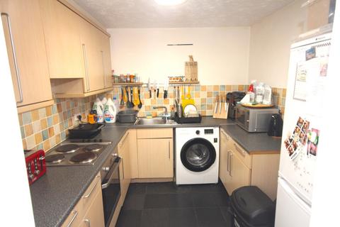 2 bedroom apartment for sale, Mountbatten Close, Preston PR2