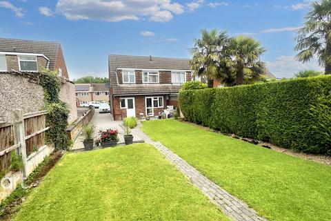 3 bedroom semi-detached house for sale, Sunningdale Drive, Ilkeston