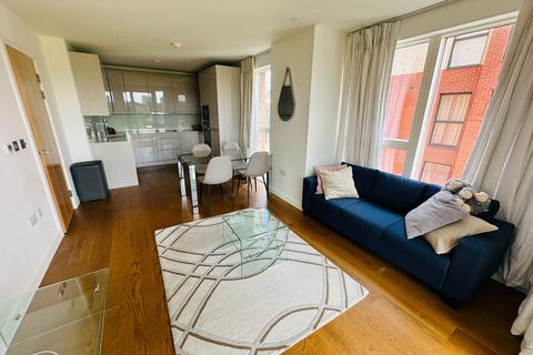 2 bedroom flat to rent, Lismore Boulevard, Reverence House, NW9