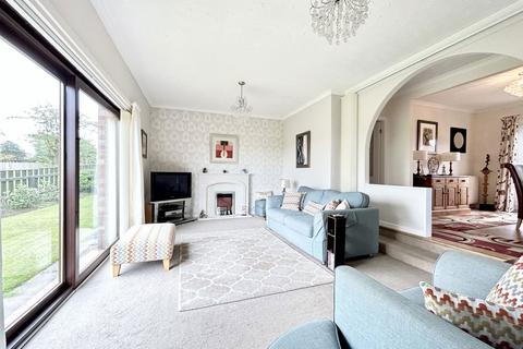 3 bedroom bungalow for sale, Elsdon Close, Oakerside Park, Peterlee, Durham, SR8 1NE