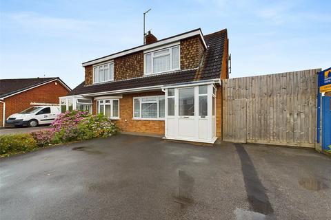 3 bedroom semi-detached house for sale, Woburn Avenue, Tuffley, Gloucester, Gloucestershire, GL4