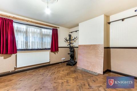 4 bedroom terraced house for sale, Queen Street, London, N17