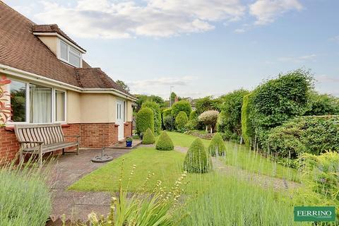 3 bedroom detached house for sale, Kimberley Drive, Lydney, Gloucestershire. GL15 5AD