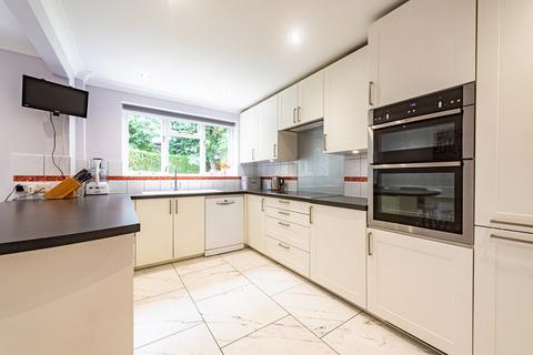 7 Ackrells Mead, Sandhurst, GU47 8JJ
